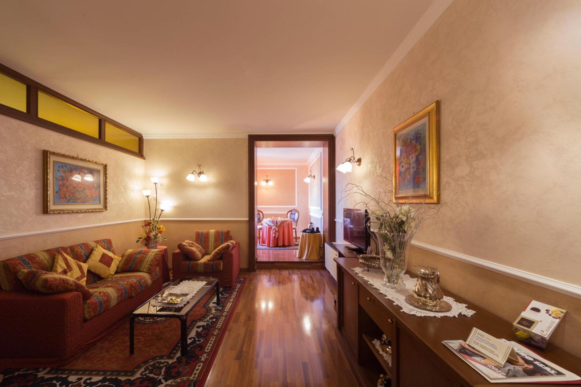 Hotel La Ruota Pianfei Bagian luar foto