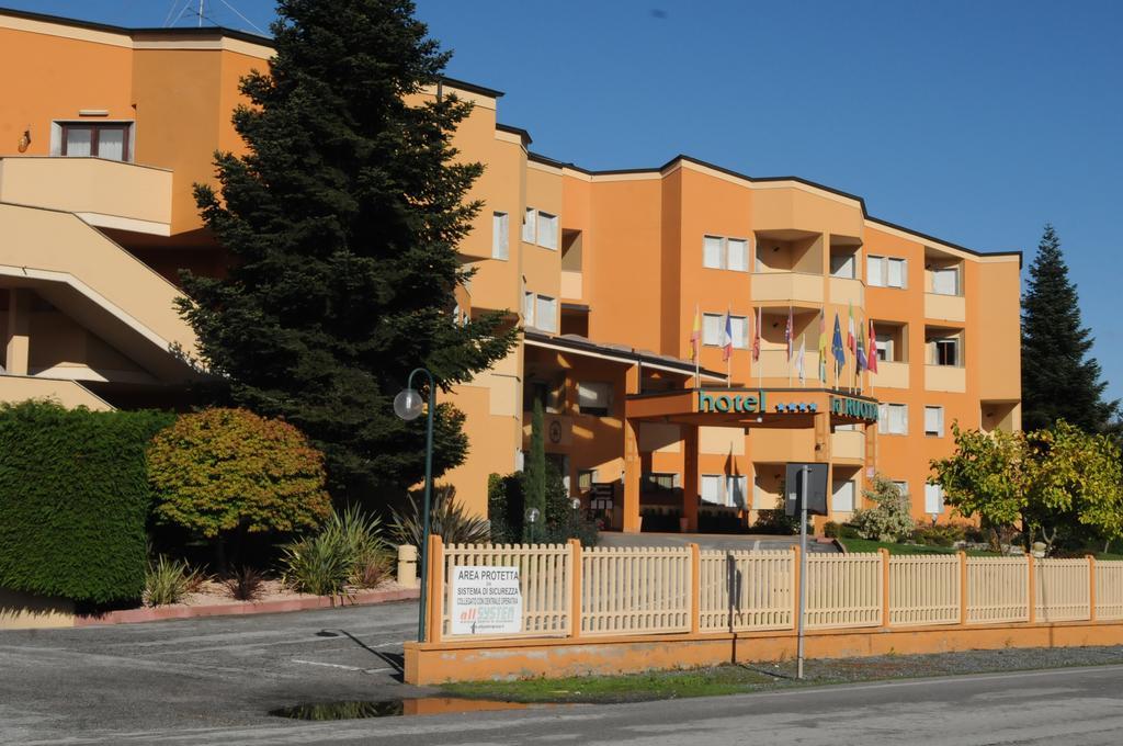 Hotel La Ruota Pianfei Bagian luar foto