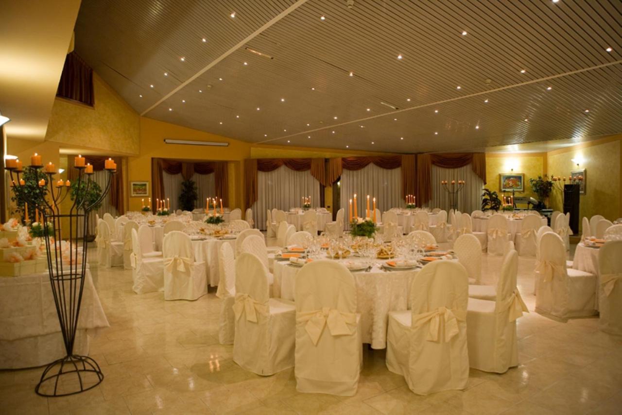 Hotel La Ruota Pianfei Bagian luar foto